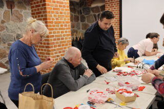 Warsztaty robienia kotylionów